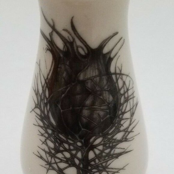 Rare Laura Zindel Devil in the Bush Salt Shaker Ceramic - Picture 4 of 11